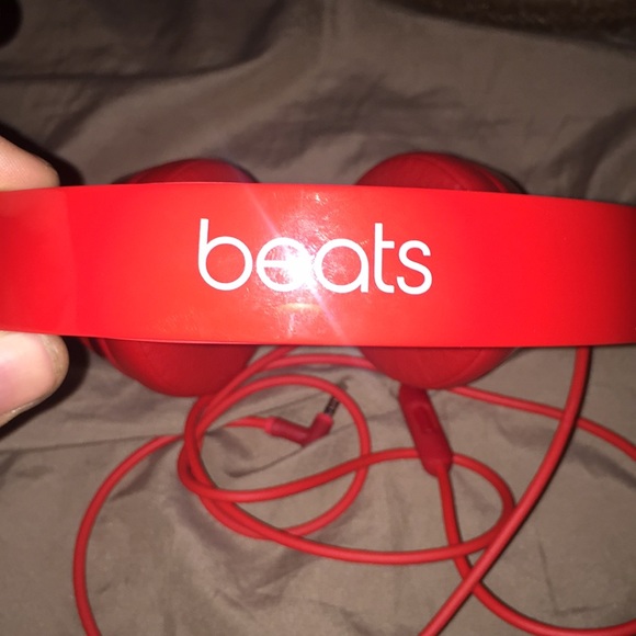 Beats by Dre - Picture 2 of 3